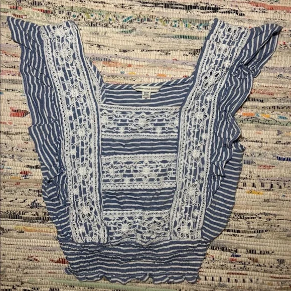 American Eagle Outfitters Top - Picture 2 of 3